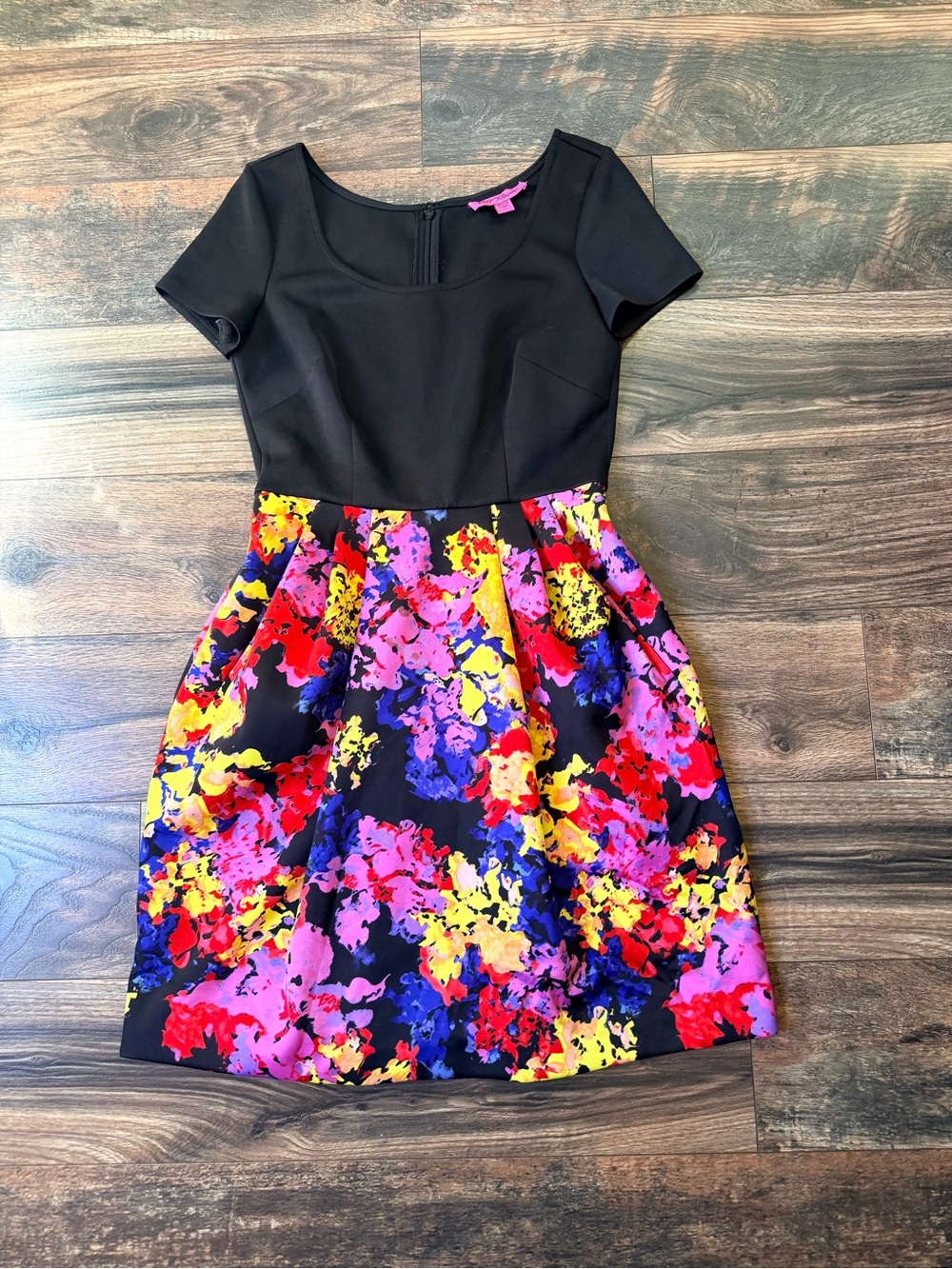 Betsey Johnson Floral Scuba Fit & Flare Dress size 2